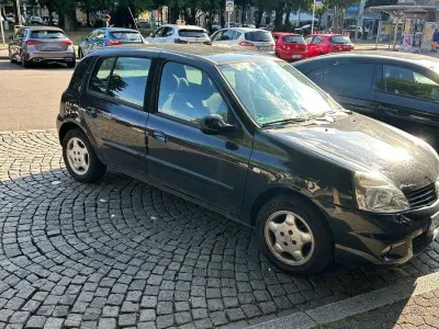 Gebraucht Renault Clio Expression 75 PS (55 kW) 2010 Schwarz Limousine