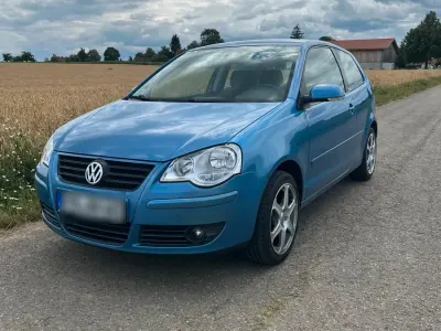 Gebraucht VW Polo 75 PS (55 kW) 2006 Blau Kleinwagen