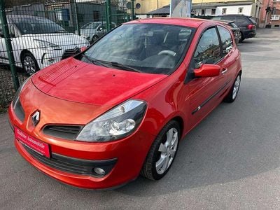 Gebraucht Renault Clio II 101 PS (74 kW) 2007 Rot Limousine