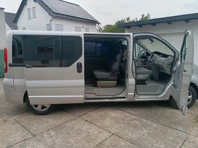 Gebraucht Opel Vivaro Edition 114 PS (83 kW) 2014 Grau Van / Kleinbus