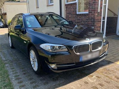 Gebraucht BMW 520 184 PS (135 kW) 2013 Schwarz Kombi