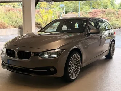 Gebraucht BMW 320 Sport Line 190 PS (139 kW) 2016 Grau Kombi