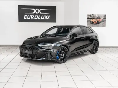 Gebraucht Audi RS3 Sport 400 PS (294 kW) 2026 Schwarz Limousine
