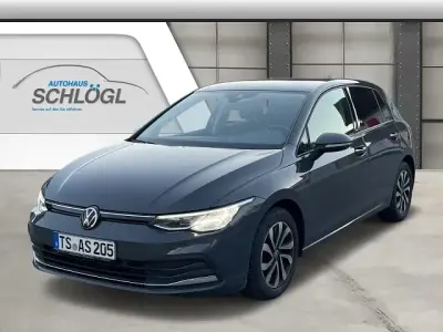 Gebraucht VW Golf VIII Active 150 PS (110 kW) 2021 Andere farbe Kleinwagen