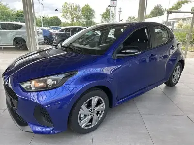 Neu Mazda 2 Exclusive-Line 116 PS (85 kW) 2025 Grau Kleinwagen