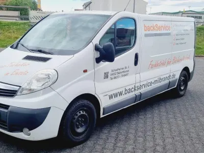 Gebraucht Opel Vivaro 114 PS (83 kW) 2012 Weiß Van / Kleinbus