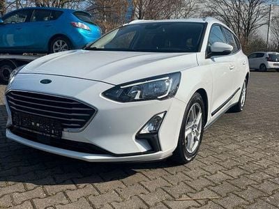 Gebraucht Ford Focus Cool & Connect 120 PS (88 kW) 2019 Weiß Limousine