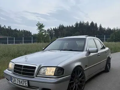 Gebraucht Mercedes C240 170 PS (125 kW) 1997 Silber Limousine