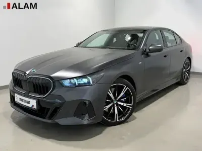 Gebraucht BMW 540 M Sport 303 PS (222 kW) 2025 Grau Limousine