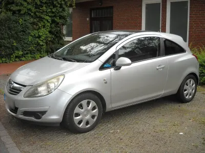 Gebraucht Opel Corsa 69 PS (50 kW) 2010 Silber Kleinwagen
