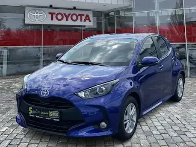 Gebraucht Toyota Yaris Hybrid Comfort 116 PS (85 kW) 2024 Blau Limousine