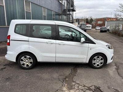 Gebraucht Ford Tourneo Courier 101 PS (74 kW) 2019 Weiß Van / Kleinbus