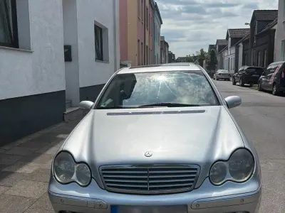 Gebraucht Mercedes C270 170 PS (125 kW) 2001 Silber Limousine