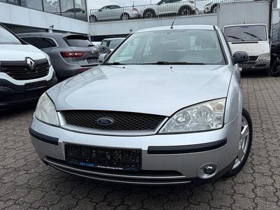 Gebraucht Ford Mondeo Ghia 125 PS (91 kW) 2002 Silber Limousine