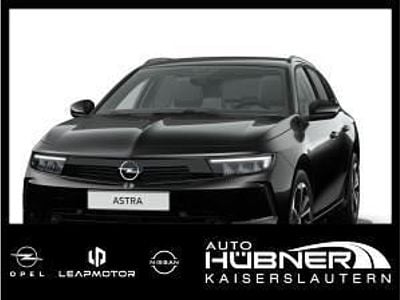 Neu Opel Astra Edition 131 PS (96 kW) 2025 Schwarz (karbon schwarz) Kombi