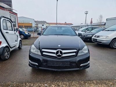 Gebraucht Mercedes C220 170 PS (125 kW) 2014 Schwarz Coupé