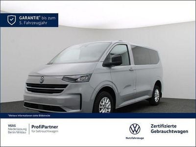 Gebraucht VW Caravelle Life 150 PS (110 kW) 2025 Grau Van / Kleinbus