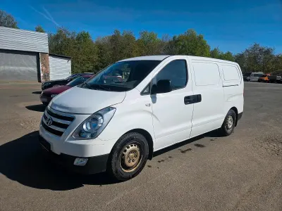 Gebraucht Hyundai H-1 136 PS (100 kW) 2016 Weiß Van / Kleinbus