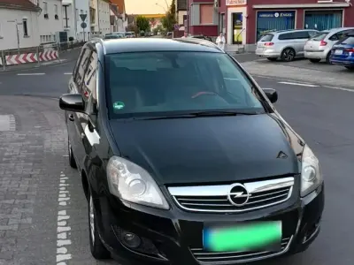 Gebraucht Opel Zafira 150 PS (110 kW) 2010 Schwarz Van / Kleinbus