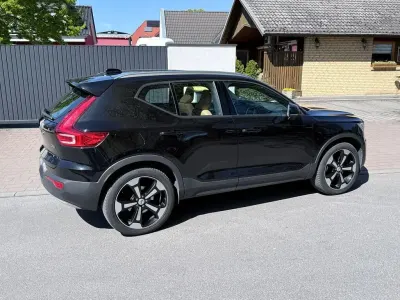 Gebraucht Volvo XC40 Momentum 190 PS (139 kW) 2018 Schwarz SUV