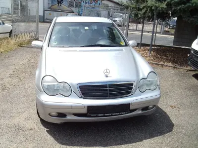 Gebraucht Mercedes C200 Classic 163 PS (119 kW) 2002 Silber Limousine
