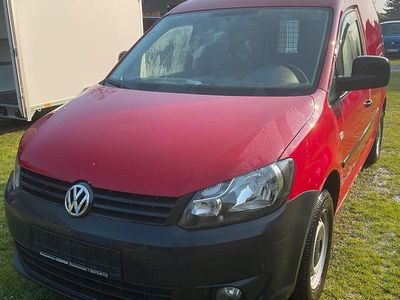 Usado VW Caddy 102 HP (75 kW) 2013 Vermelho Monovolume