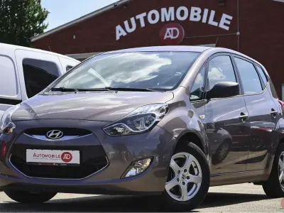 Gebraucht Hyundai ix20 Classic 90 PS (66 kW) 2011 Braun Kleinwagen