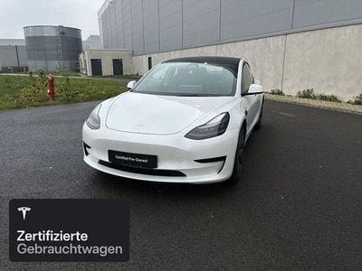 Weiß Gebraucht 2021 Tesla Model 3 RWD Limousine | 26.100 € (Fairer Preis)