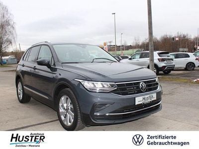 Grau Gebraucht 2021 VW Tiguan Active SUV | 23.898 € (Fairer Preis)