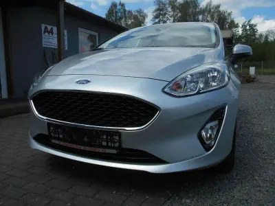 Gebraucht Ford Fiesta Cool & Connect 101 PS (74 kW) 2017 Silber Kleinwagen