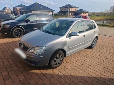 Second-hand VW Polo United 70 CP (51 kW) 2009 Gri Hatchback