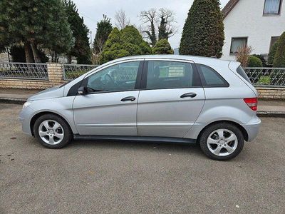 Usata Mercedes B170 116 CV (85 kW) 2008 Argento Monovolume