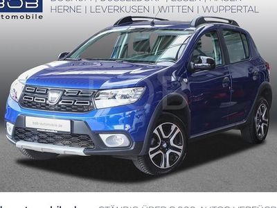 Blau Gebraucht 2021 Dacia Sandero Celebration Limousine | 11.970 € (Guter Preis)