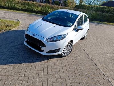 Second-hand Ford Fiesta 82 CP (60 kW) 2017 Alb Hatchback