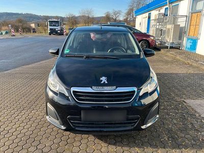 Gebraucht Peugeot 108 Active 69 PS (50 kW) 2016 Schwarz Kleinwagen