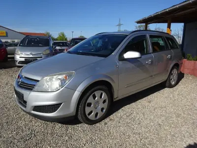 Usado Opel Astra Edition 110 HP (80 kW) 2008 Cinzento Sedan