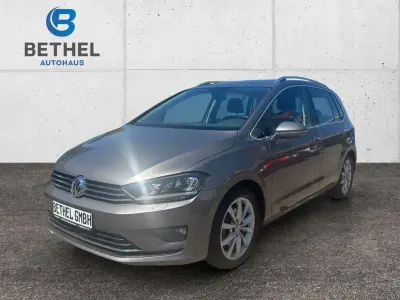 Gebraucht VW Golf VII Highline 125 PS (91 kW) 2017 Grau Limousine