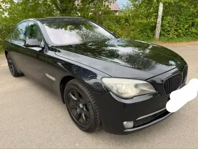 Gebraucht BMW 740 M Sport 306 PS (225 kW) 2012 Schwarz Limousine