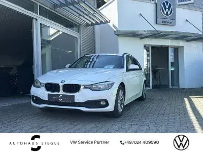 Gebraucht BMW 318 Advantage 150 PS (110 kW) 2015 Weiß Kombi