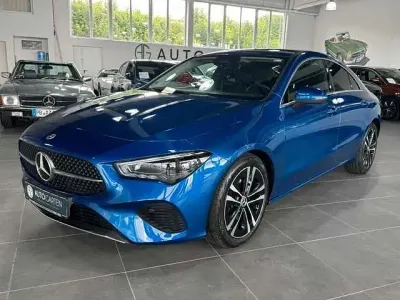 Gebraucht Mercedes CLA200 150 PS (110 kW) 2024 Spektralblau  metalliclack Coupé