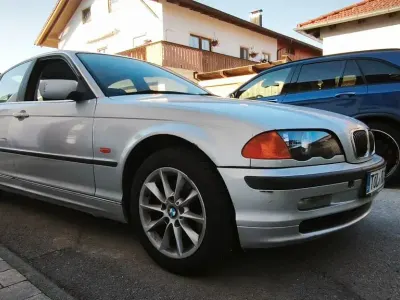 Gebraucht BMW 325 Basis 192 PS (141 kW) 2001 Silber Limousine