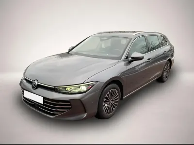 Gebraucht VW Passat Elegance 150 PS (110 kW) 2025 Manufacturer Kombi