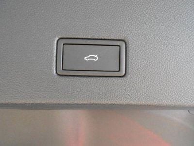 Neu VW T-Roc 150 PS (110 kW) 2025 Grau SUV