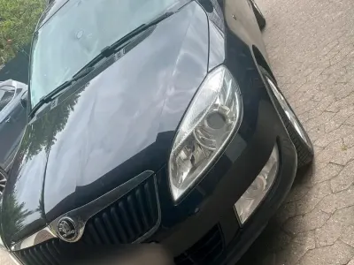 Używany Skoda Roomster 86 KM (63 kW) 2014 Czarny Minivan