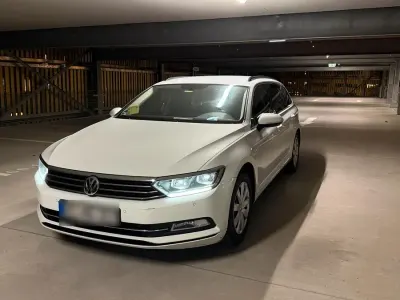 Gebraucht VW Passat 150 PS (110 kW) 2018 Weiß Kombi
