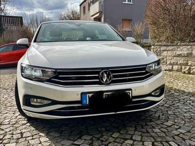 Gebraucht VW Passat 200 PS (147 kW) 2020 Weiß Limousine