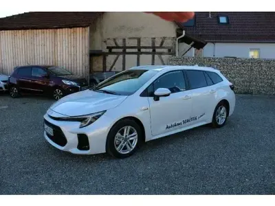 Gebraucht Suzuki Swace Comfort+ 98 PS (72 kW) 2025 Weiss Kombi