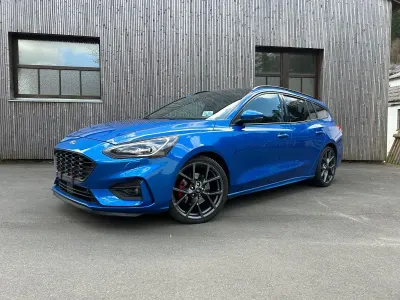 Używany Ford Focus ST-Line 150 KM (110 kW) 2019 Niebieski Kombi