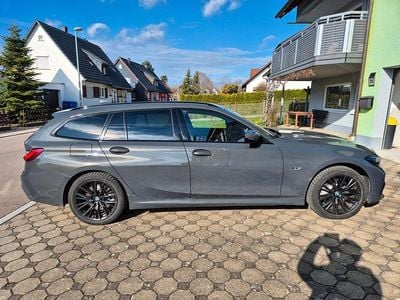 Gebraucht BMW 330e M Sport 292 PS (214 kW) 2022 Grau Kombi