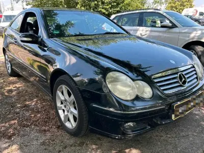 Gebraucht Mercedes C180 143 PS (105 kW) 2005 Schwarz Limousine